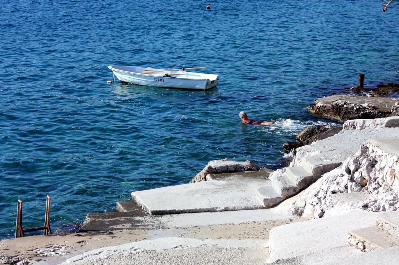 Apartments By The Sea Mavarstica, Ciovo - 2043 โตรกีร์ ภายนอก รูปภาพ